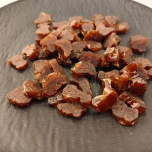 Fornitura all'ingrosso di salsiccia di manzo essiccata ad alta calcio cane Snack calcio e vitamine B per aumentare la crescita muscolare e l'energia - Product Image 2