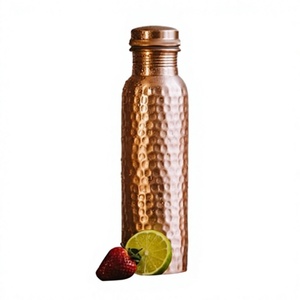 Bouteille d'eau de sport et de voyage en cuivre pur à 100 %, écologique, compatible lave-vaisselle, avec couvercle, motif indien, fabriquée en Inde - Product Image 1