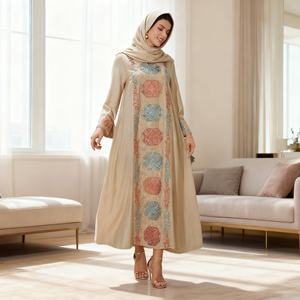 Mode modeste Nouvelle conception Imprimé Tissu extensible quadridirectionnel à perles de bulles Robe décontractée Abaya pour femmes musulmanes - Product Image 3