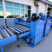 Ligne de production de laminage automatique pour panneaux de meubles avec revêtement à base de colle aqueuse et empilage automatique