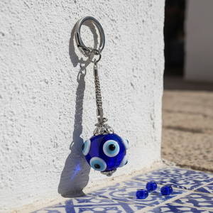 Porte-clés en verre Evil Eyes - Product Image 3