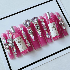 2024 Factory Direct Sales Sargform Finger design Hand gefertigte falsche Nägel Kleber Volle Abdeckung Vorgefertigter 3D-Strassdiamant - Product Image 1