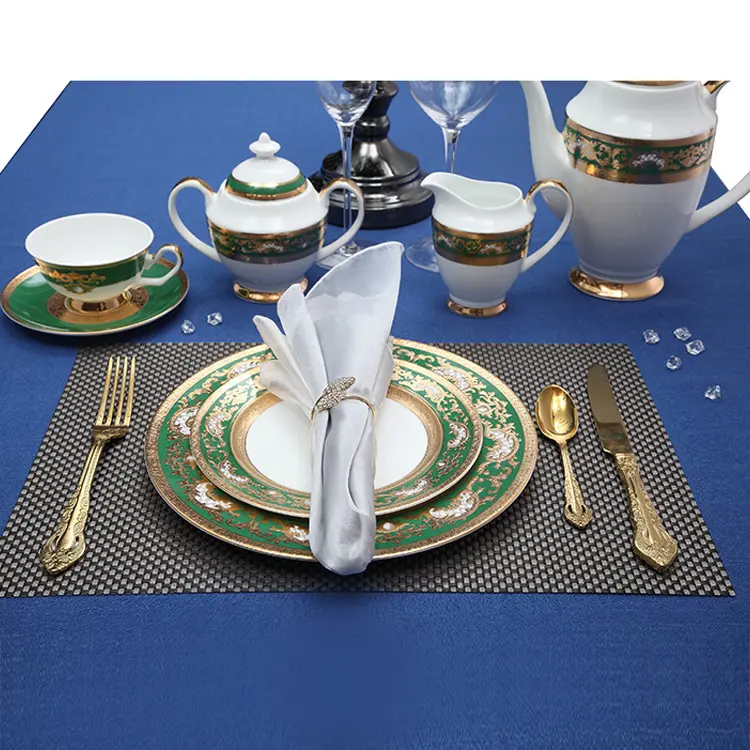 Amazon Hot Coffee Tableware Sets Western-Style Ceramic Embossed Gold Green Stripes Hotel Dinner Plate Cutlery Set