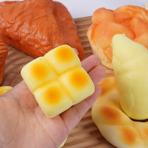 ขนมปังจำลอง PU เด้งช้า ผลไม้จำลองรสทุเรียน ของเล่นบีบคลายเครียด รับดรอปชิปปิ้ง ขนมปังขนาดเล็ก - Product Image 3