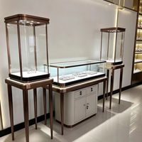 Support d'affichage de bijoux à éclairage LED pour la vente au détail et les expositions, dimensions personnalisables de haute qualité