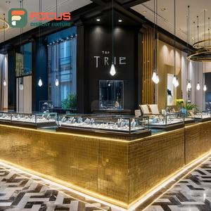 Fabricante de Sistemas de Exhibición de Joyería Minimalistas Personalizados, Vitrina de Vidrio con Superficie Pulida para Espacios de Boutique - Product Image 2