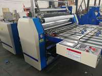 ZHENHUA 720 Type BOPP Film Stratification à chaud Machine de stratification thermique semi-automatique pour papier ivoire duplex