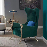 Fauteuils de luxe de style italien pour salon, fauteuil de détente à dossier haut avec pieds en métal doré