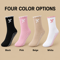 Chaussettes de Pilates personnalisées OEM pour femmes, en jacquard avec nœud, bord festonné, antidérapantes, pour yoga, barre et danse
