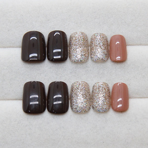 24 pièces de haute qualité court carré <span class=keywords><strong>faux</strong></span> <span class=keywords><strong>ongles</strong></span> café couleur brillant gelée <span class=keywords><strong>colle</strong></span> <span class=keywords><strong>ongles</strong></span> pressés <span class=keywords><strong>prix</strong></span> de gros pour le doigt - Product Image 4