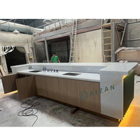 Comptoir de bar en forme longue pour café, restaurant ou fast-food – Mobilier d'angle design pour la maison