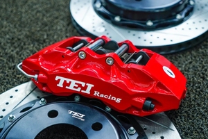 ชุดเบรคหน้าคาลิปเปอร์6หม้อพร้อมดิสก์ระบายอากาศ2ชิ้นล้อ18นิ้วสำหรับ <span class=keywords><strong>BMW</strong></span> E30 E34 <span class=keywords><strong>E35</strong></span> E36 E38 E46 E90 E92 E91 - Product Image 2