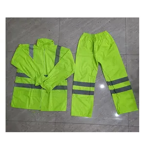 The sanitation raincoat high quality raincoat green color 170t polyester men's reflective double layer rainsuit with mesh lining