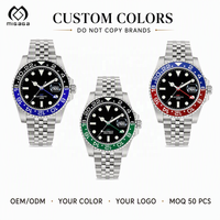 Montre GMT avec logo personnalisé, double fuseau horaire, lunette verte et noire, remontage automatique, bracelet en acier inoxydable à cinq maillons, montres-bracelets pour hommes à double fuseau horaire