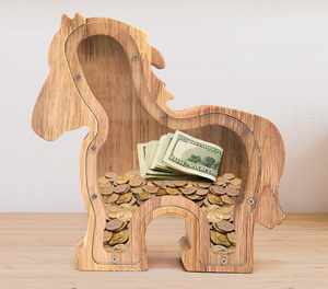 Salvadanaio a forma di cavallo in legno - Product Image 2