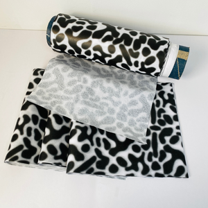 Papel de regalo de algodón impreso personalizado, embalaje de papel tisú de ropa recubierto de pulpa química para zapatos de alimentos envasados en cartón - Product Image 1