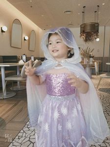 Yiwu Yiyuan ropa gran oferta niños niña Cosplay princesa brillo capa boutique largo niños capas al por mayor - Product Image 6