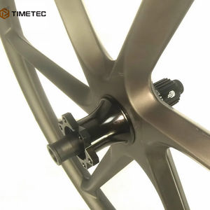 Paire <span class=keywords><strong>de</strong></span> roues VTT en carbone 29ER à six rayons 650B Roues <span class=keywords><strong>de</strong></span> VTT Tubeless Ready Through Axle XD Shiman-o Microspline - Product Image 6