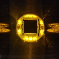 Marqueurs routiers solaires LED étanches de 30 tonnes pour extérieur, en verre et plastique, avec indicateur lumineux et yeux de chat