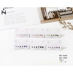 Orecchini a Perno con Cuore Colorato in Zirconia 4mm 5mm 6mm Gioielli Raffinati - Product Image 1