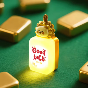 Luce Notturna Personalizzata con Stampa Mahjong, Design Animale Mascotte, Cordino da Appendere, Batteria a Bottone Rimovibile, Piccola e Carina - Product Image 4