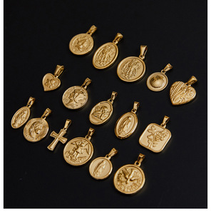 Colgante Unisex de Moda |   Colgante de Moneda Vintage de Acero Inoxidable con Oro PVD de 18K, Cruz, Virgen María, Santos y Ángeles - Product Image 6