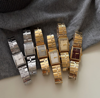 Jam Tangan Wanita Fashion Vintage Persegi Mewah Ringan Kuarsa Tali Baja Tahan Karat Kaca Dial Kecil Sederhana Elegan untuk Wanita