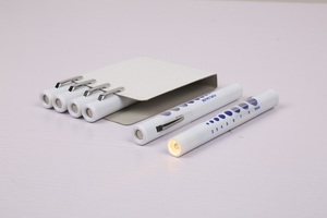 Medico blu Cobalto filtro torcia penna ottica per esame - Product Image 3