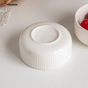 Petites coupelles en porcelaine de 4,5 pouces, de qualité supérieure, blanches, embossées, prix usine, pour hôtels, restaurants, céréales, soupes, riz. - Product Image 6