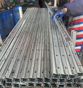 Poste de Hierro Galvanizado Reforzado para Viñedos, Diseño Postmoderno, Resistente a la Corrosión y Duradero, Fácil de Montar, 8.2 pies de Altura - Product Image 4