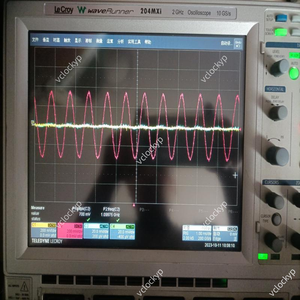 TELEDYNE Lecroy WaveRunner 204MXi 2 GHz, 4 Channel, 10 GS/s <b>Oscilloscope</b> - Product Image 3