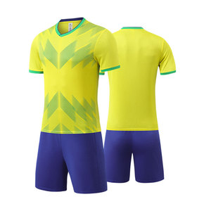 Uniformes de Fútbol Deportivos de Invierno al por Mayor, Camisetas de Fútbol Personalizadas, 100% Poliéster Transpirable, Logotipo Individual Personalizado para Club - Product Image 4