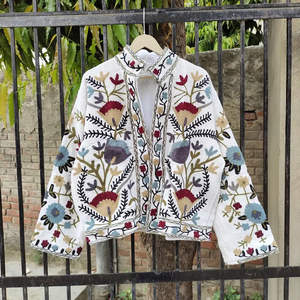 Veste longue Suzani brodée à la main attrayante pour femmes Printemps Bohème Boho Gypsy Crewel Festival Cadeau spécial - Product Image 1