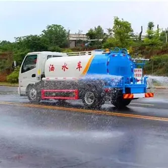 Camion de réservoir d'eau de ferme de la Chine avec le camion d'eau de composant de composant de roulement de noyau de caractéristique de lutte contre l'incendie d'arroseur
