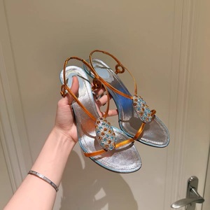 <span class=keywords><strong>Sandalias</strong></span> de <span class=keywords><strong>tacón</strong></span> de aguja con diamantes de imitación de satén naranja para mujer, novedad de verano 2026, con punta abierta, correa al tobillo y suela de goma, ideales para fiestas y moda. - Product Image 4