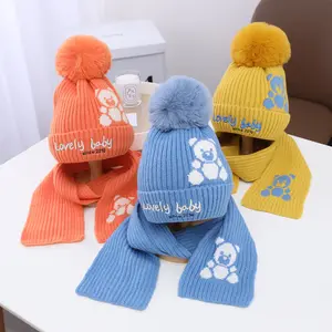 2024 hiver 2 pièces/ensemble acrylique enfants petit ours Jacquard tricoté chapeau écharpe ensemble avec fourrure Pom Pom pour enfant
