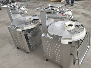 Machine à diviser et à arrondir la pâte à pizza automatique économique avec moteur, en acier inoxydable de qualité alimentaire, capacité de 30 pièces/minute - Product Image 4
