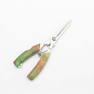 Pince de pêche multifonctionnelle Flying Camouflage Road Forceps en acier à haute teneur en carbone durable pour la pêche en mer, en bateau, sur la plage, en rivière et en lac - Product Image 2