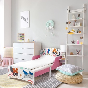 Cama para Niños Pequeños Toffy & Friends con Estante, Protección Anticaídas, Estructura de Listones, Diseño de Superhéroe, MDF, Multicolor - Product Image 1