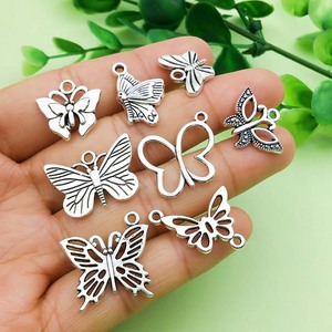 จี้ผีเสื้อโลหะผสมเงินโบราณขนาดกลางสำหรับทำเครื่องประดับ DIY - Product Image 2