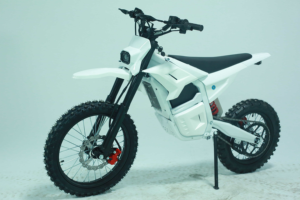 Moto tout-terrain électrique EU pour adolescents et adultes, moteur central 2000W, 75 km/h, batterie lithium, vitesse unique, double disque - Product Image 4