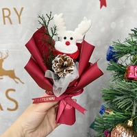 Boîte cadeau de bouquet de Noël DIY, cadeau créatif assorti, cône de pin, aiguilles de pin, baies rouges, décoration de Noël, bouquet créatif