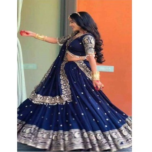 Ensemble Lehenga Choli en faux georgette entièrement cousu par des designers, avec broderie lourde et détaillée, dupatta assorti pour les fêtes - Product Image 4