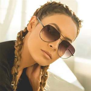 Lunettes de soleil surdimensionnées de style aviateur vintage 2025 avec logo personnalisé, dégradé, protection UV400, en métal, pour hommes et femmes - Product Image 2