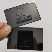 Carte personnalisée haut de gamme pour cadeaux d'affaires, effet miroir noir, miroir doré, couleurs arc-en-ciel, effet gravé