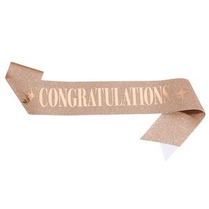 Fascia da Spalla per Laurea Classe 2026 con Nastro Glitterato di Congratulazioni per Cerimonia di Laurea Spedizione Rapida - Product Image 5