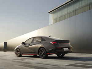 2023 pour <span class=keywords><strong>Hyundai</strong></span> Elantra Compact essence CVT boîte de vitesses automatique R16 taille des pneus utilisé voiture avant traction gauche direction cuir - Product Image 3