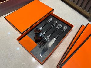 Ensemble de couverts en acier inoxydable de luxe baroque 4 pièces pour la famille et l'utilisation en restaurant Cadeaux d'affaires avec logo personnalisé - Product Image 2