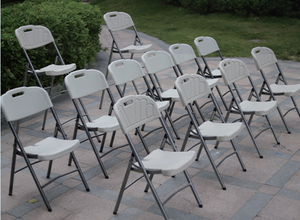 White Plastic Folding <b>Chairs</b> Outdoor Event Seating Set Lightweight <b>Stackable</b> <b>Garden</b> Patio Use - Product Image 3