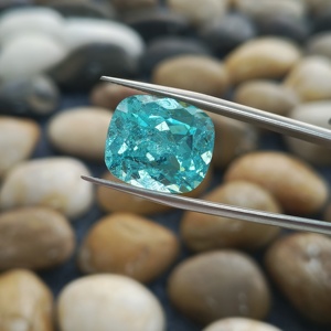 พลอย DS Gems ขนาดใหญ่ คุณภาพสูง 14x16 มม. พลอยเพาราอิบาสีน้ำเงินนีออนทรงคุชชั่นเจียระไนแบบไอซ์ครัช ผลิตในห้องปฏิบัติการ - Product Image 2